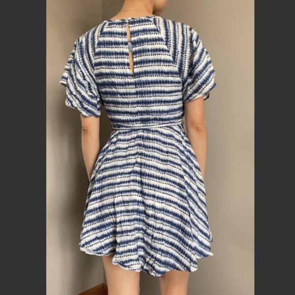 Blue Tie Dye Pattern Short Sleeve A Line Dress - Picture 3 of 7